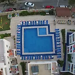 מלון דירות Water Garden