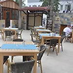 מלון דירות Water Garden גומבט